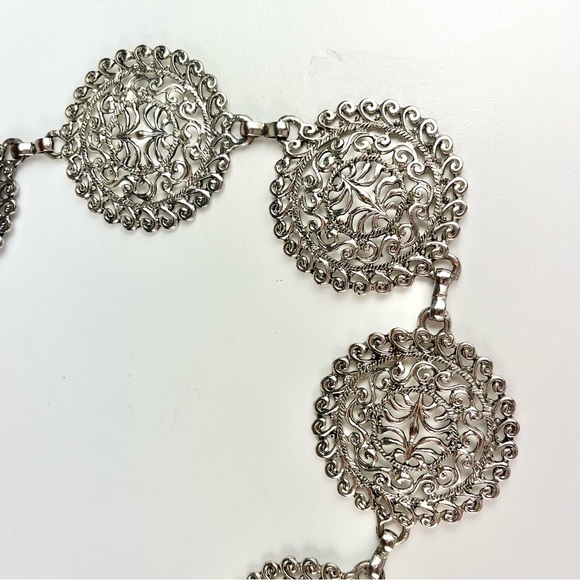 VINTAGE Filigree Medallion Concho Metal Chain Belt Boho Western Dainty Y2k 2000s - Picture 8 of 12